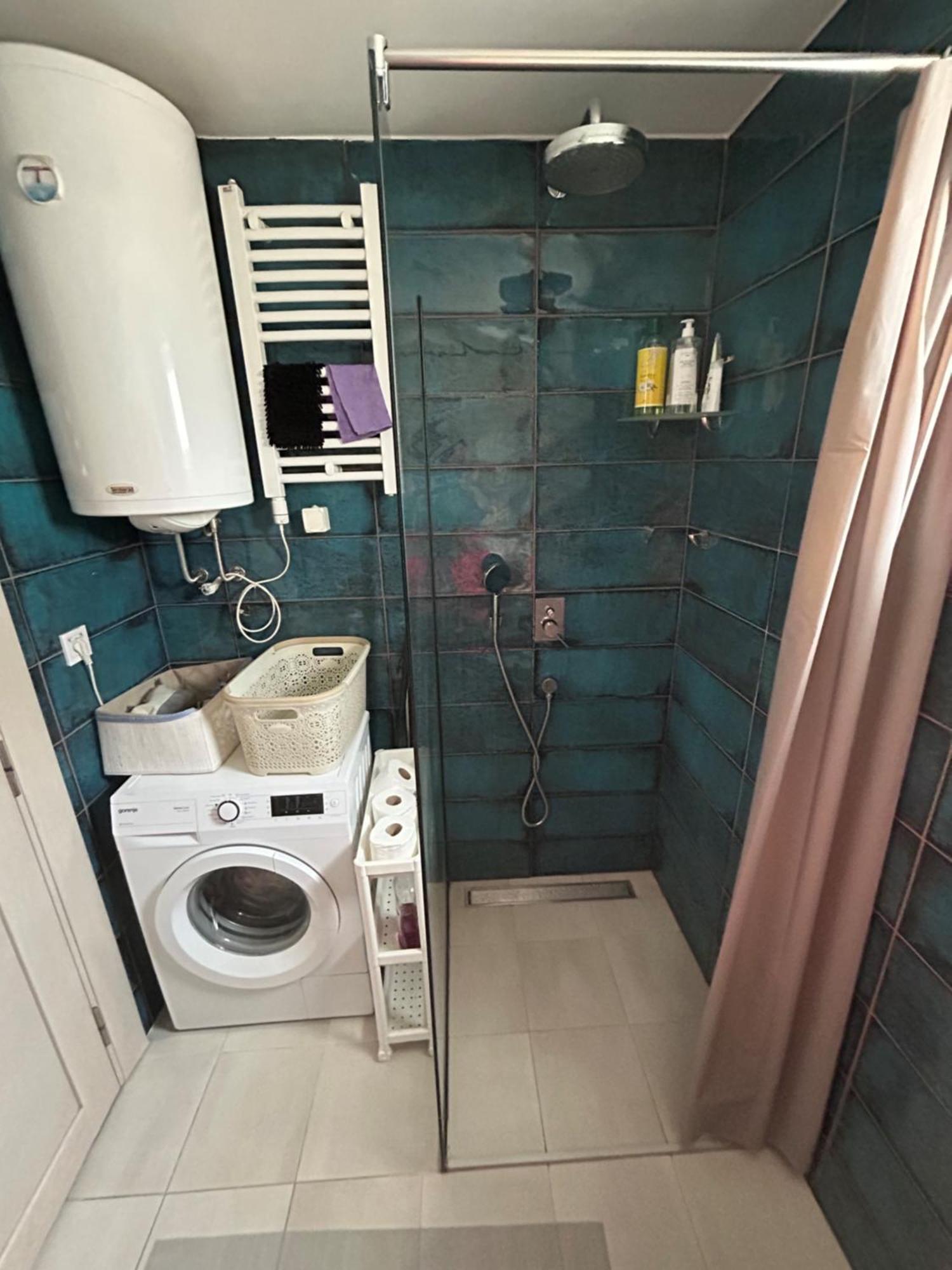 Ana'S 2 Bedrooms Lovely Flat ポドゴリツァ エクステリア 写真
