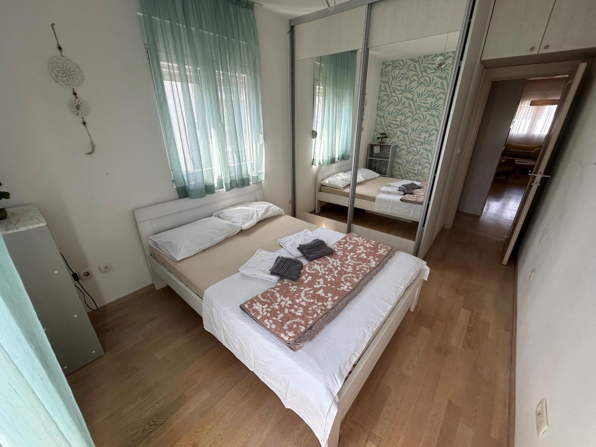 Ana'S 2 Bedrooms Lovely Flat ポドゴリツァ エクステリア 写真