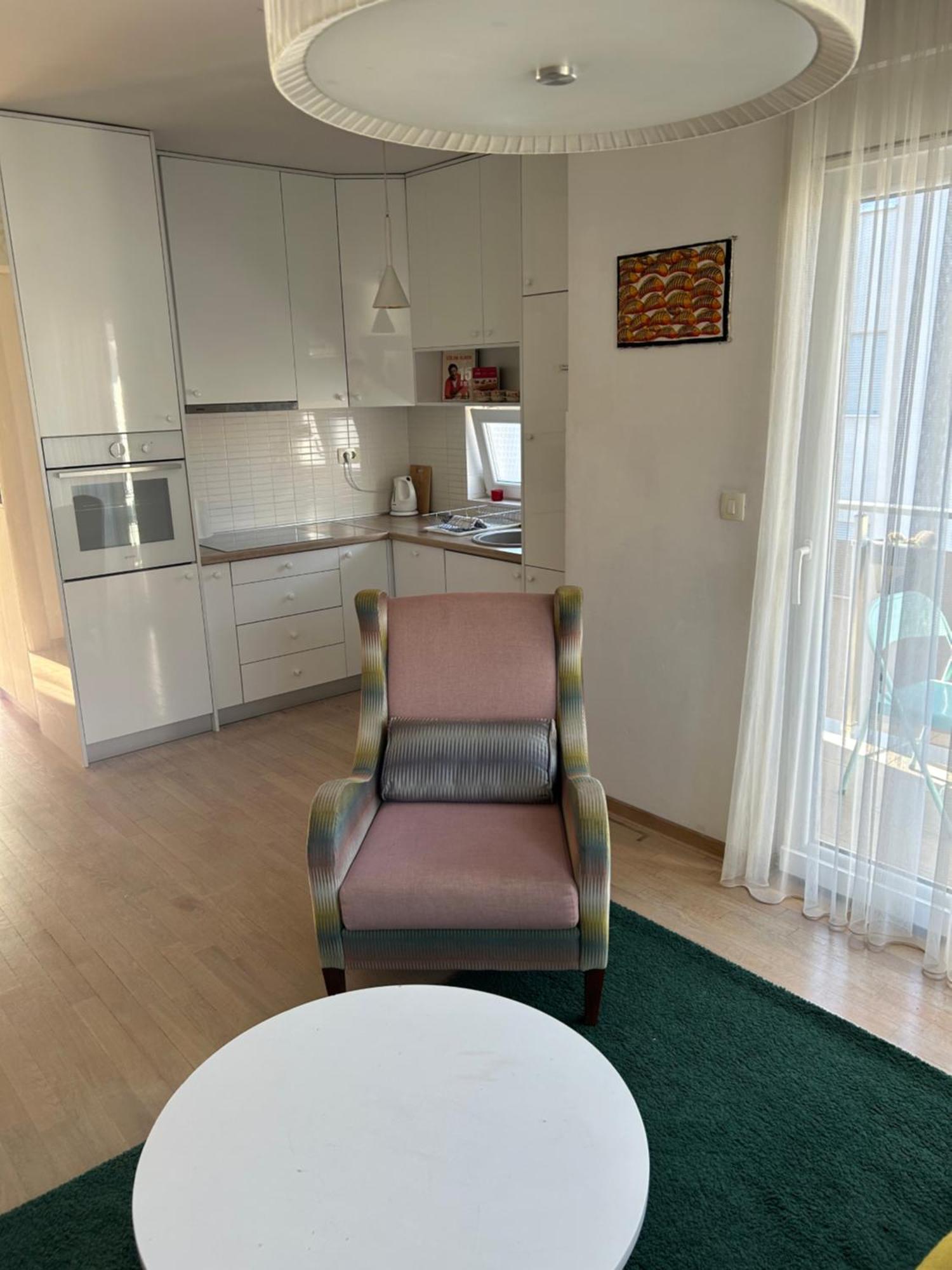 Ana'S 2 Bedrooms Lovely Flat ポドゴリツァ エクステリア 写真
