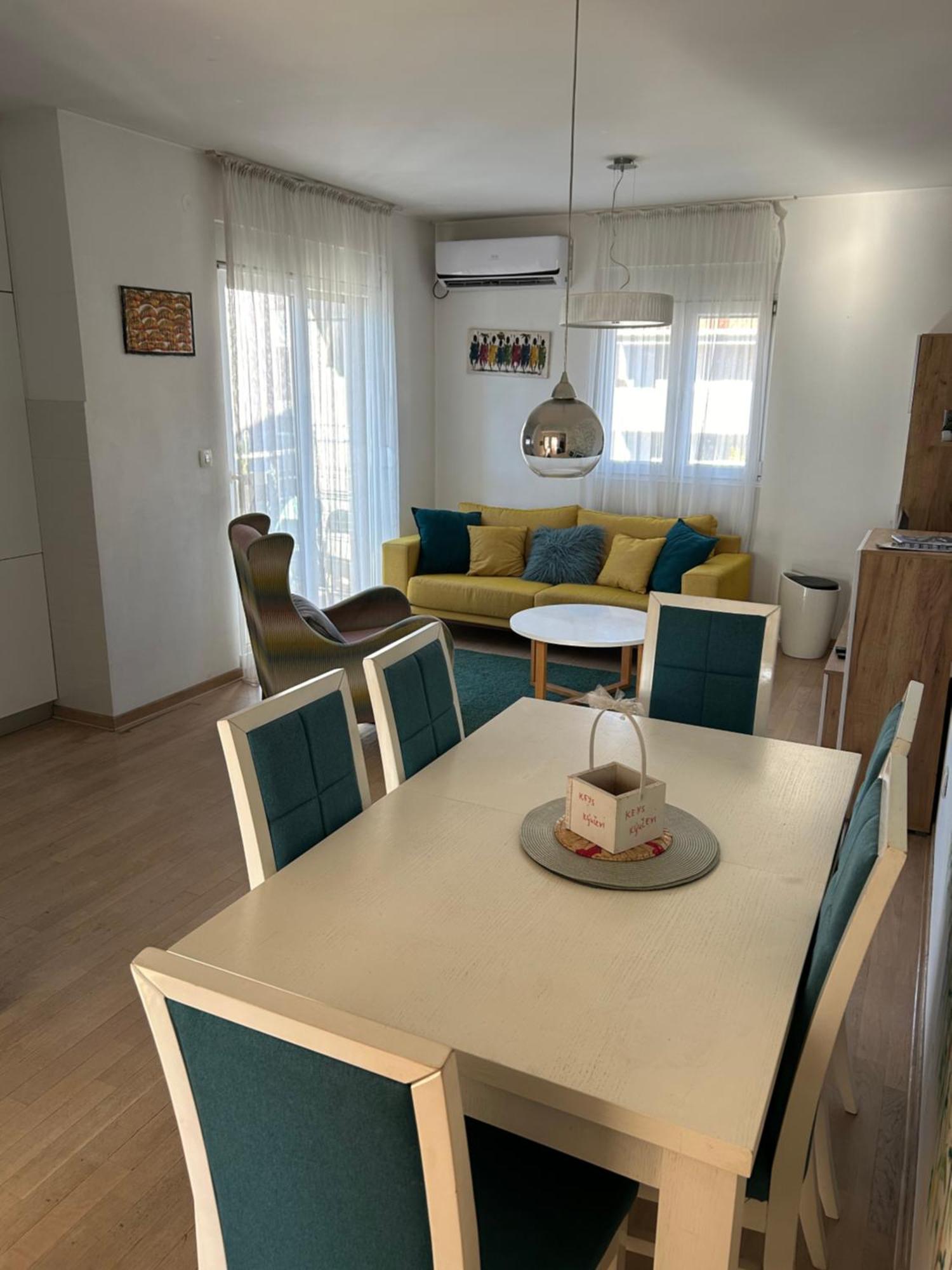 Ana'S 2 Bedrooms Lovely Flat ポドゴリツァ エクステリア 写真