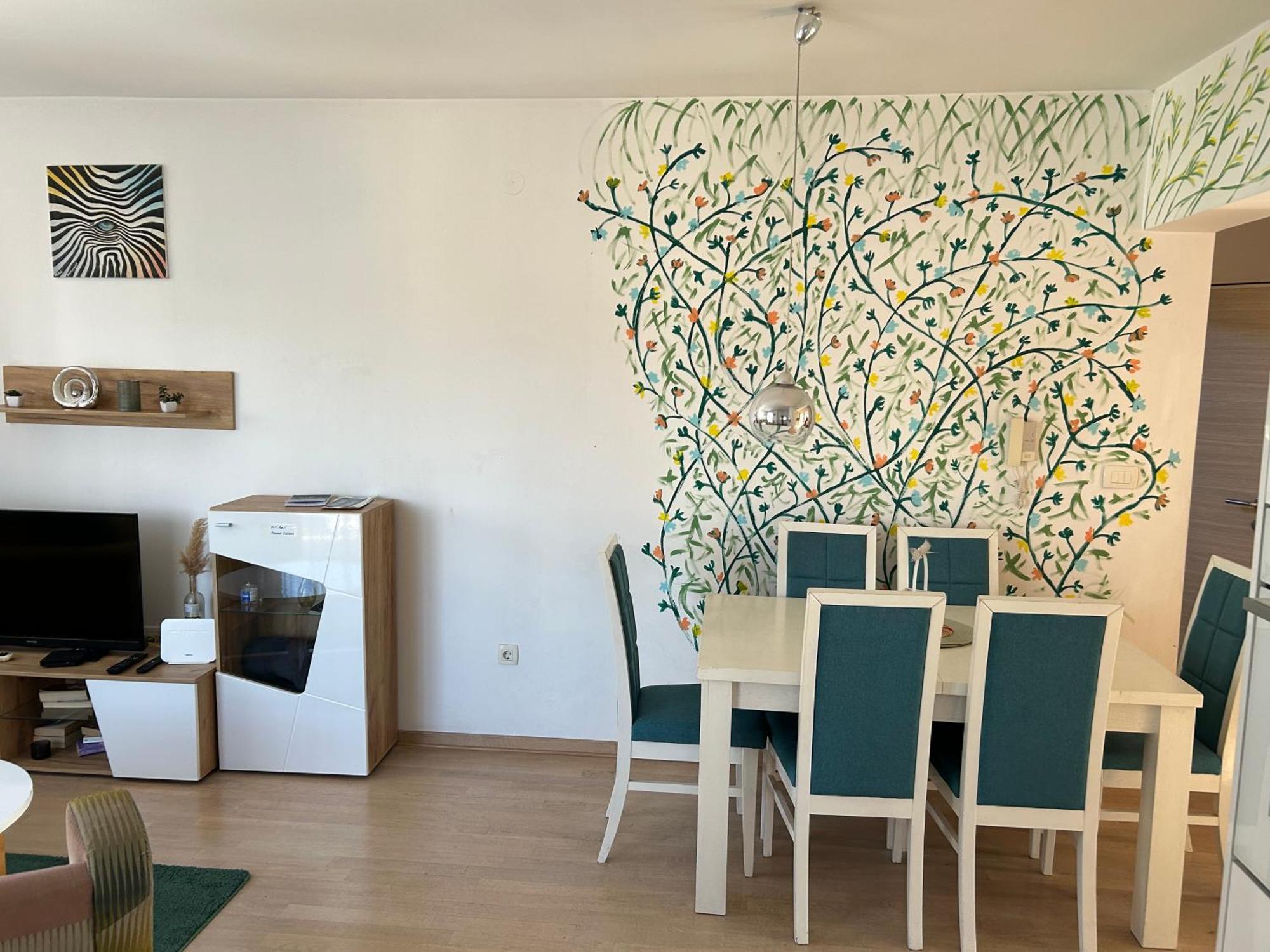 Ana'S 2 Bedrooms Lovely Flat ポドゴリツァ エクステリア 写真